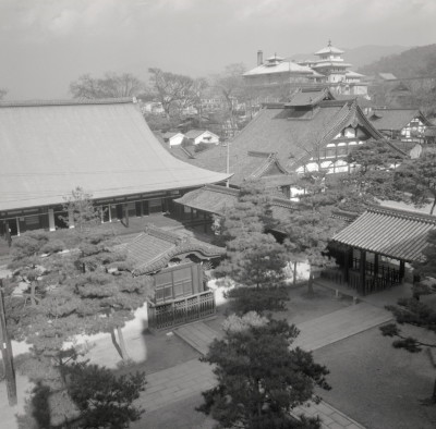 knd_06371(京都府京都市東山区大和大路通四条下る小松町)