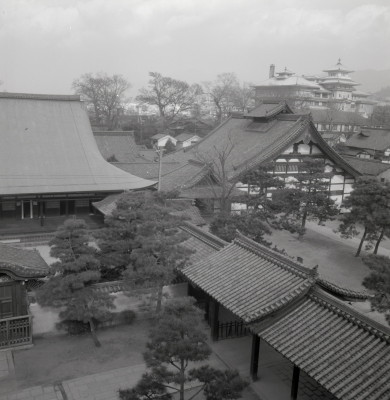 knd_06378(京都府京都市東山区大和大路通四条下る小松町)