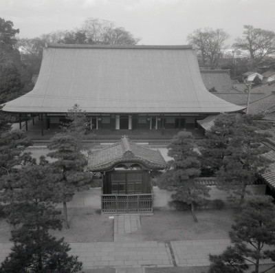 knd_06381(京都府京都市東山区大和大路通四条下る小松町)