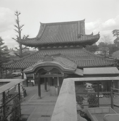 knd_06477(京都府京都市東山区大和大路通四条下る小松町)