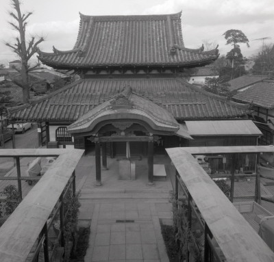 knd_06478(京都府京都市東山区大和大路通四条下る小松町)