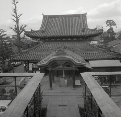 knd_06480(京都府京都市東山区大和大路通四条下る小松町)