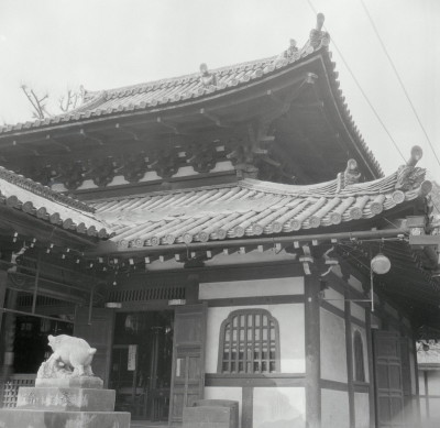 knd_06488(京都府京都市東山区大和大路通四条下る小松町)