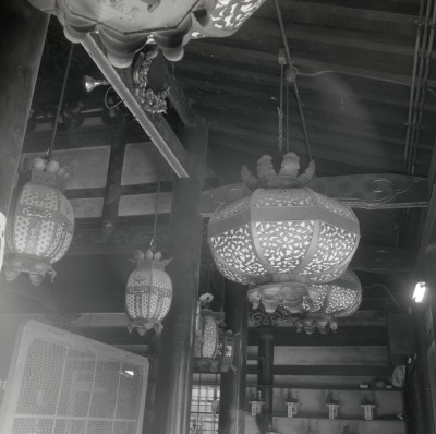 knd_06489(京都府京都市東山区大和大路通四条下る小松町)