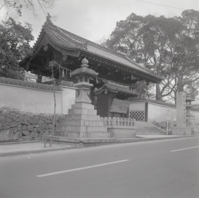 knd_06828(京都府京都市伏見区御香宮門前町１７４)