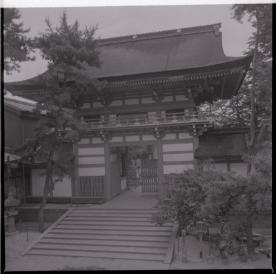knd_19533(京都府京都市東山区祇園町北側)