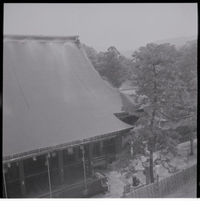 knd_19732(京都府京都市東山区祇園町北側)