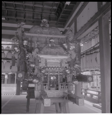 knd_19742(京都府京都市東山区祇園町北側)