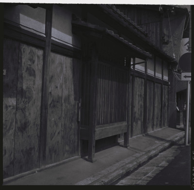 knd_50461(京都府京都市中京区新町通百足屋町３７２)