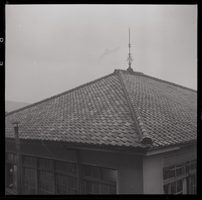 knd_53654(京都府京都市上京区烏丸町通上立売上相国寺門前)